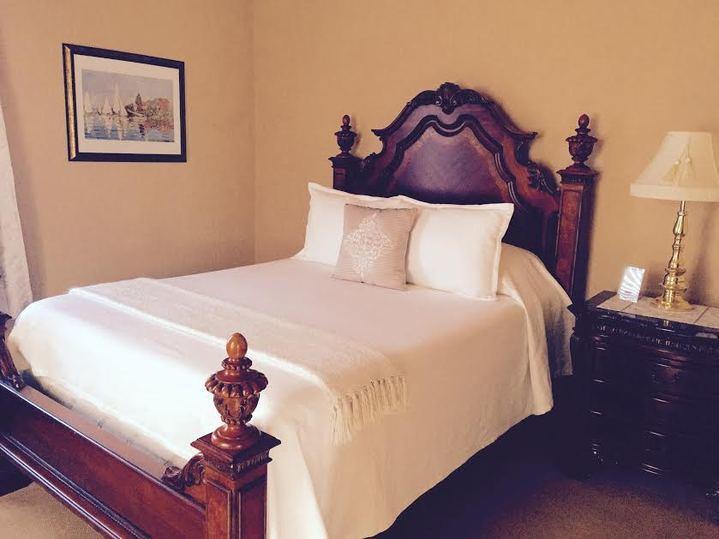 The Woodford Inn 베르사유 외부 사진