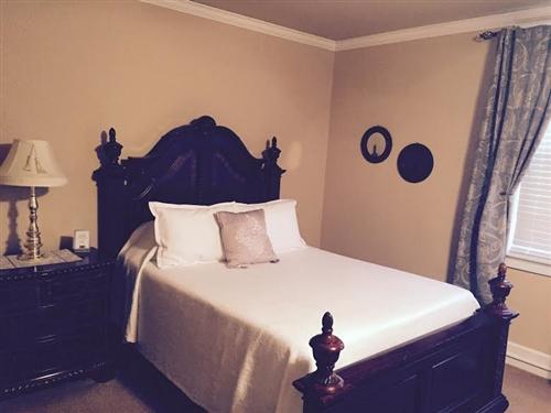 The Woodford Inn 베르사유 외부 사진